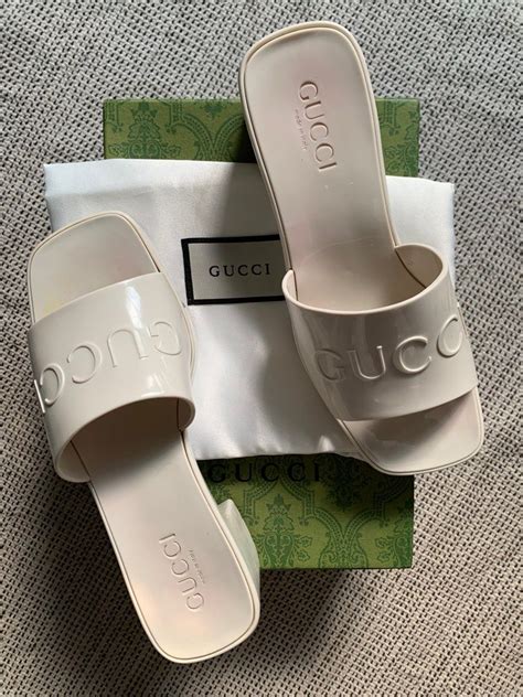 gucci jelly slides